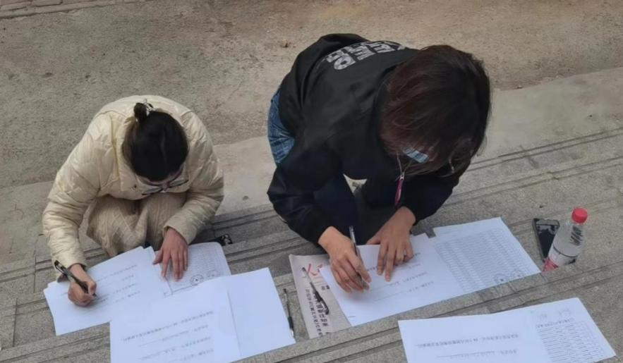 @全體花花牛人:請(qǐng)珍惜你的崗位,請(qǐng)善待我們共同的“花花牛”! @全體花花牛人:請(qǐng)珍惜你的崗位,請(qǐng)善待我們共同的“花花牛”!