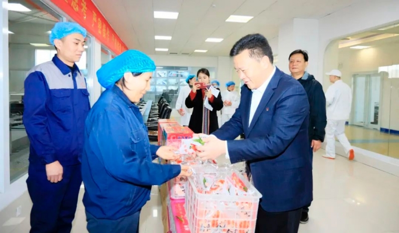 新春慰問送關懷——集團黨委書記、董事長慰問春節期間堅守崗位的一線職工