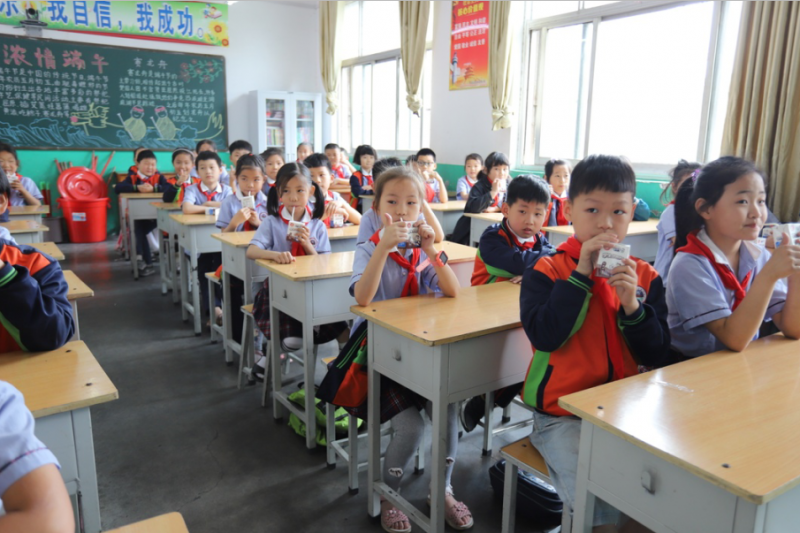 做好一杯放心奶 ——“花花牛”成長記